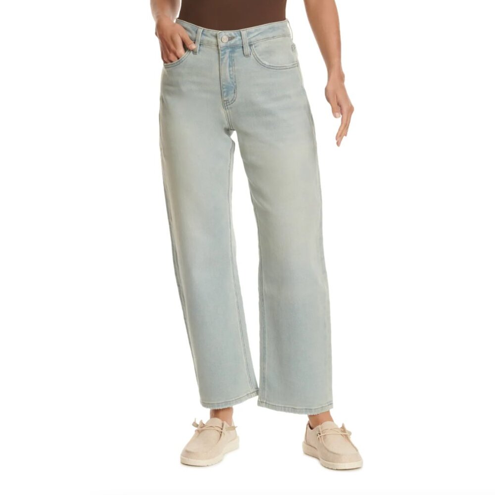 NWT Vervet Blue Light Wash Barrel Jeans 27